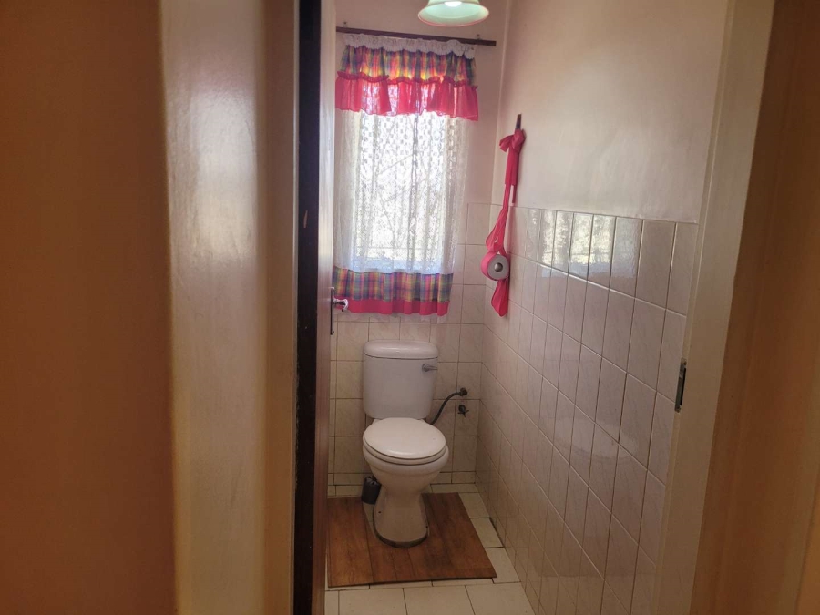 5 Bedroom Property for Sale in Panorama Free State